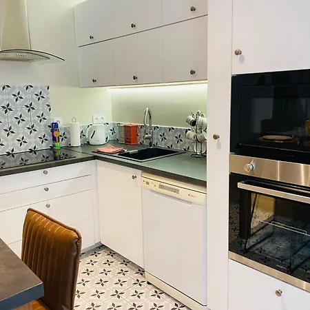 Apartment Douillet Et Coquet Climatise - Parking Prive Gratuit - Centre *