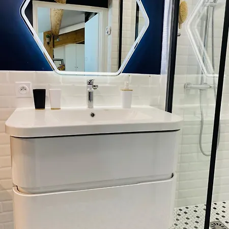 Douillet Et Coquet Climatise - Parking Prive Gratuit - Centre Apartment Montpellier