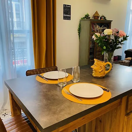 Douillet Et Coquet Appartement Climatise - Parking Prive Sur Reservation - Centre Montpellier Montpellier