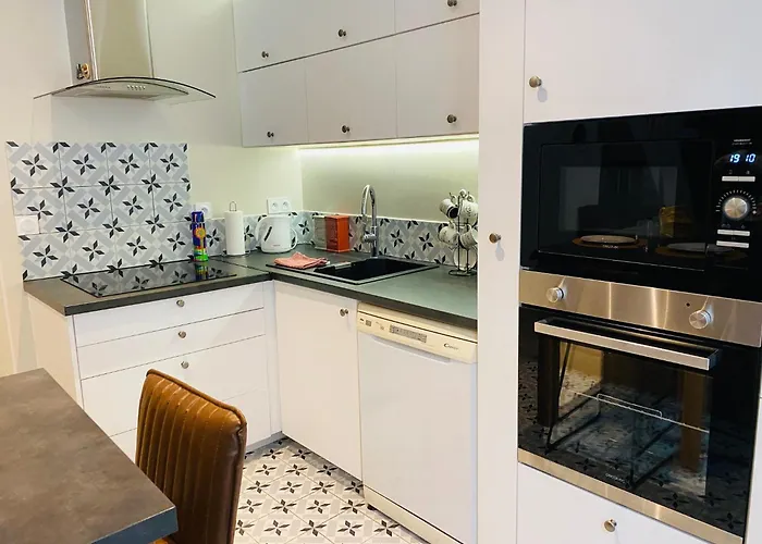 Appartement Douillet Et Coquet Climatisé - Parking Privé Sur Réservation - Centre *